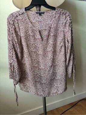 Zac & Rachel Multi-Color Cheetah Print Split Neck Blouse Size M